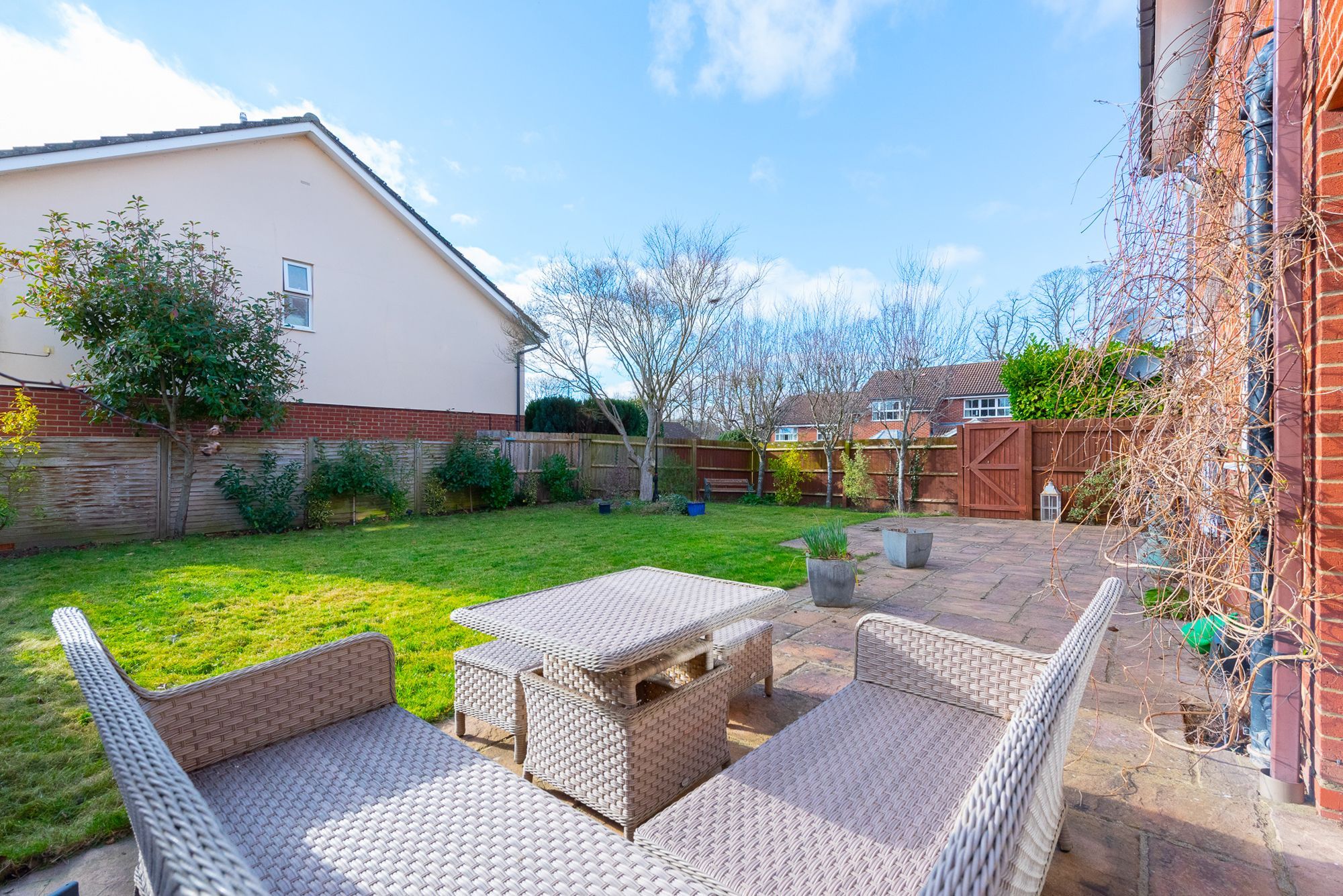 5 bed detached house for sale in Magnolia Way, Wokingham RG41 Zoopla