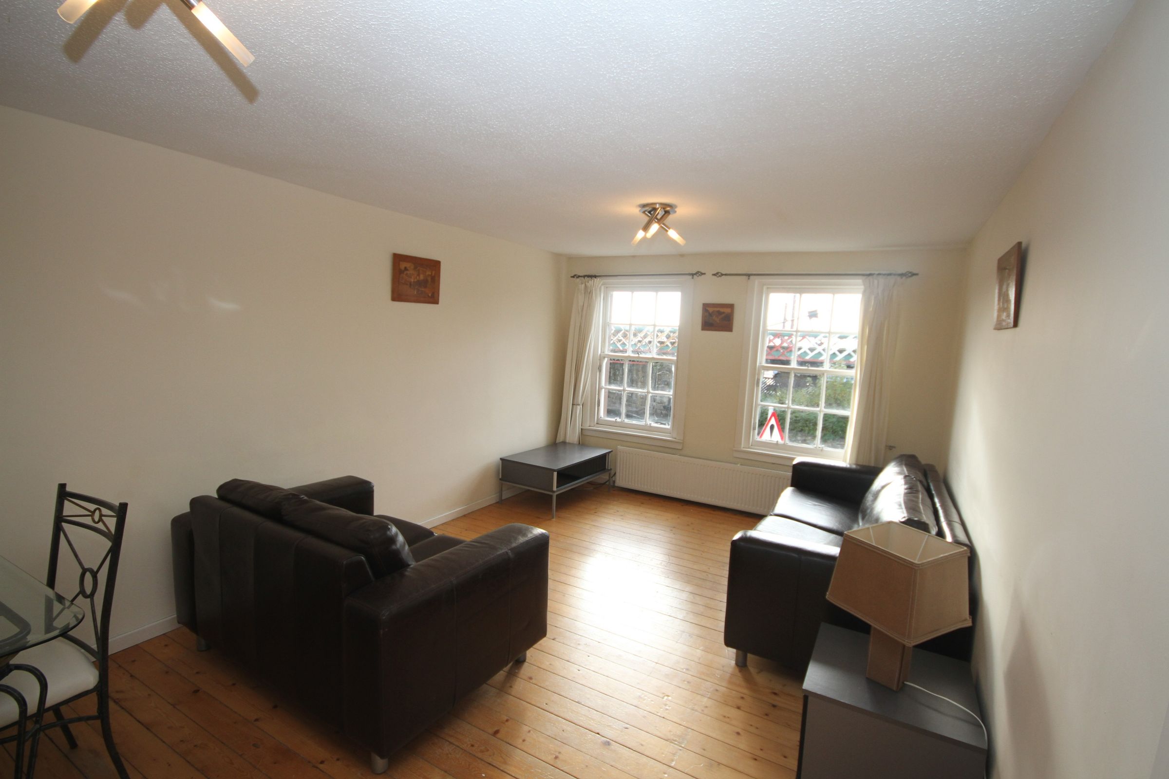 2 bed flat to rent in Harbour Place, Burntisland, Fife KY3 Zoopla