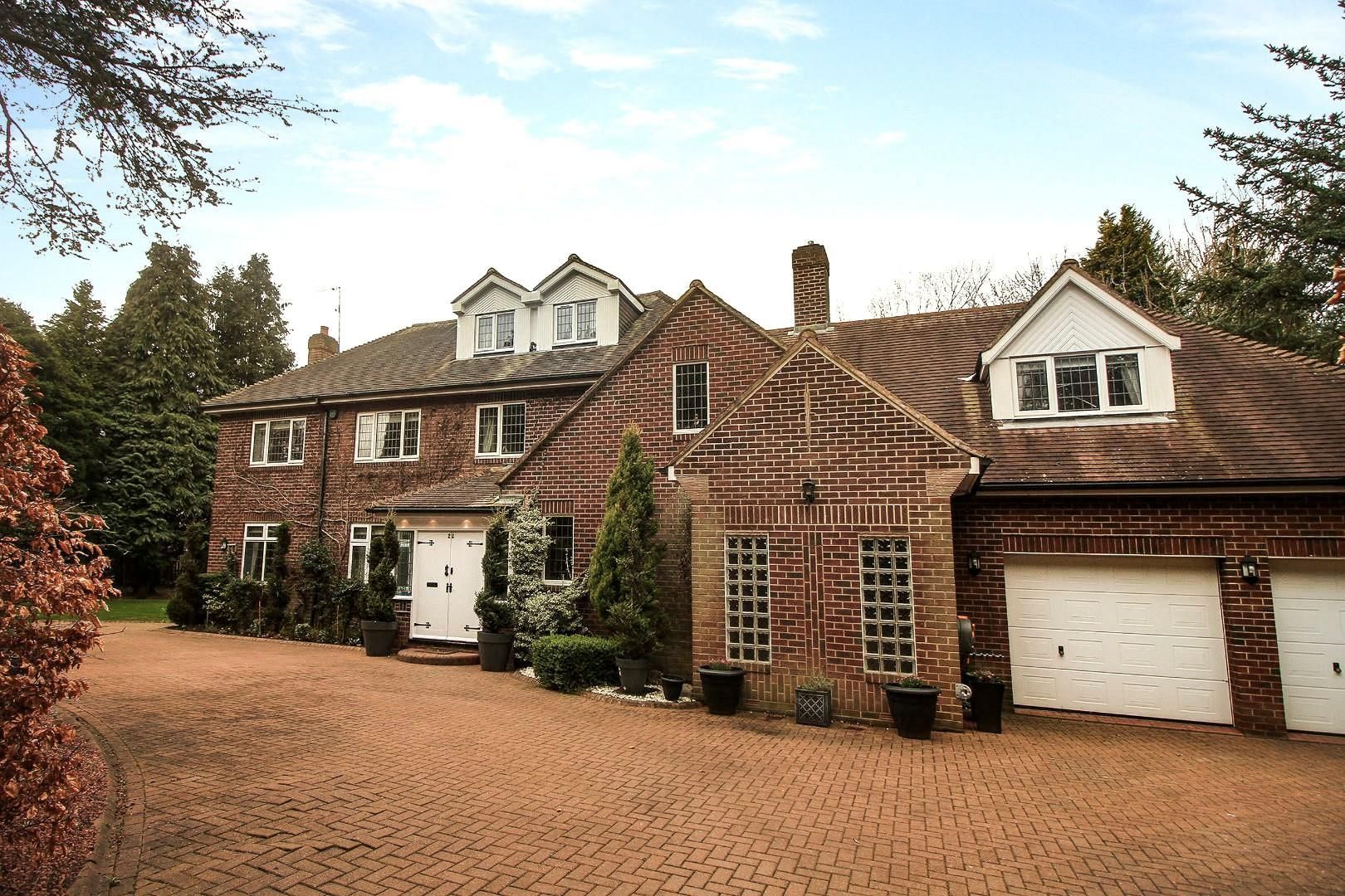 5 bed detached house for sale in Woolsington Park South, Woolsington