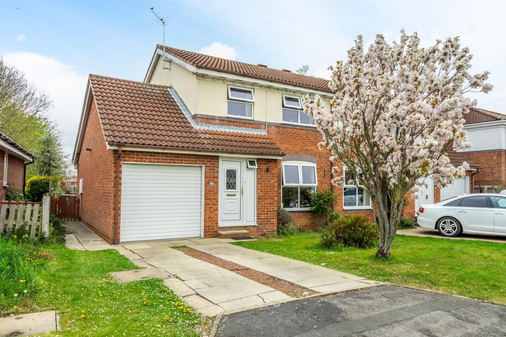 3 bed semidetached house for sale in Broughton Way, Osbaldwick, York