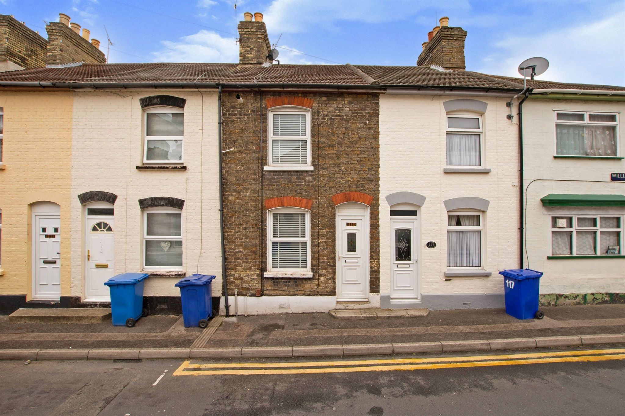 3 bed terraced house for sale in William Street, Sittingbourne ME10