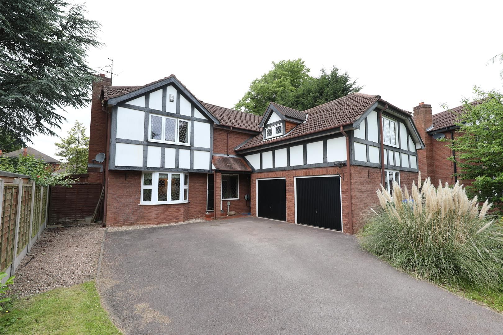 5 bed detached house for sale in Stratton Park, Swanland, North Ferriby