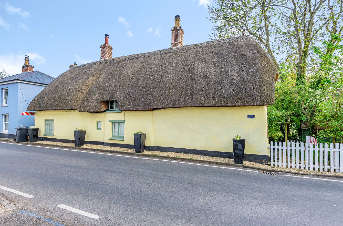 3 bed cottage for sale in Over Wallop, Stockbridge SO20 Zoopla