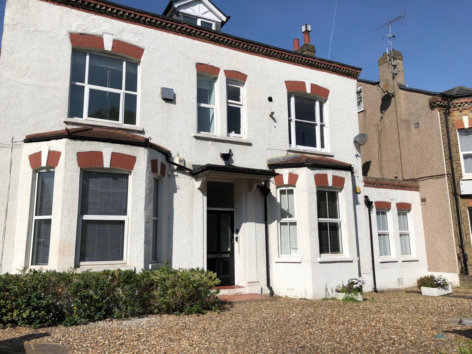 2 bed flat to rent in Burnt Ash Hill, Lee SE12 Zoopla