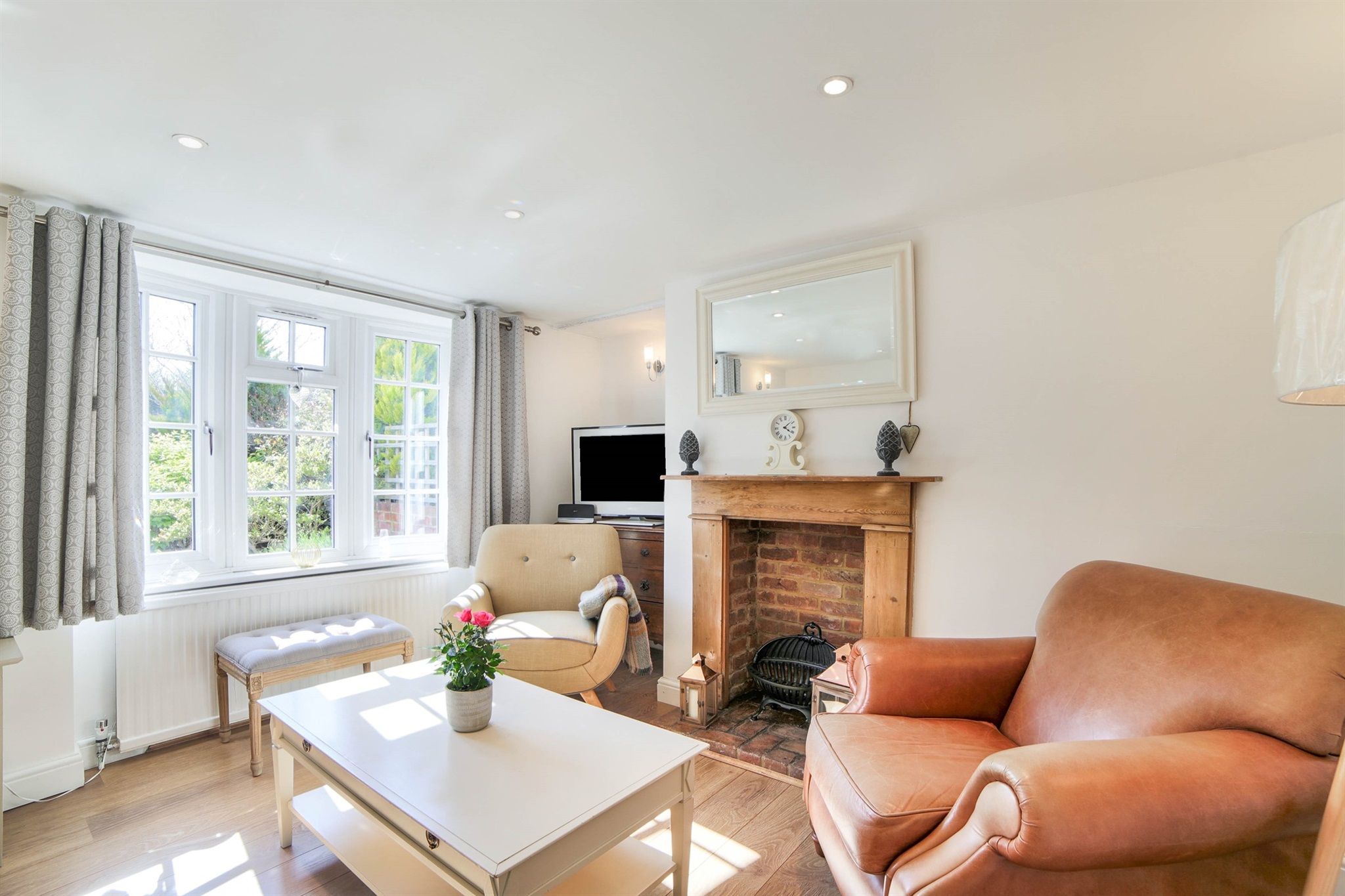 3 bed semidetached house for sale in High Street, Codicote, Hitchin