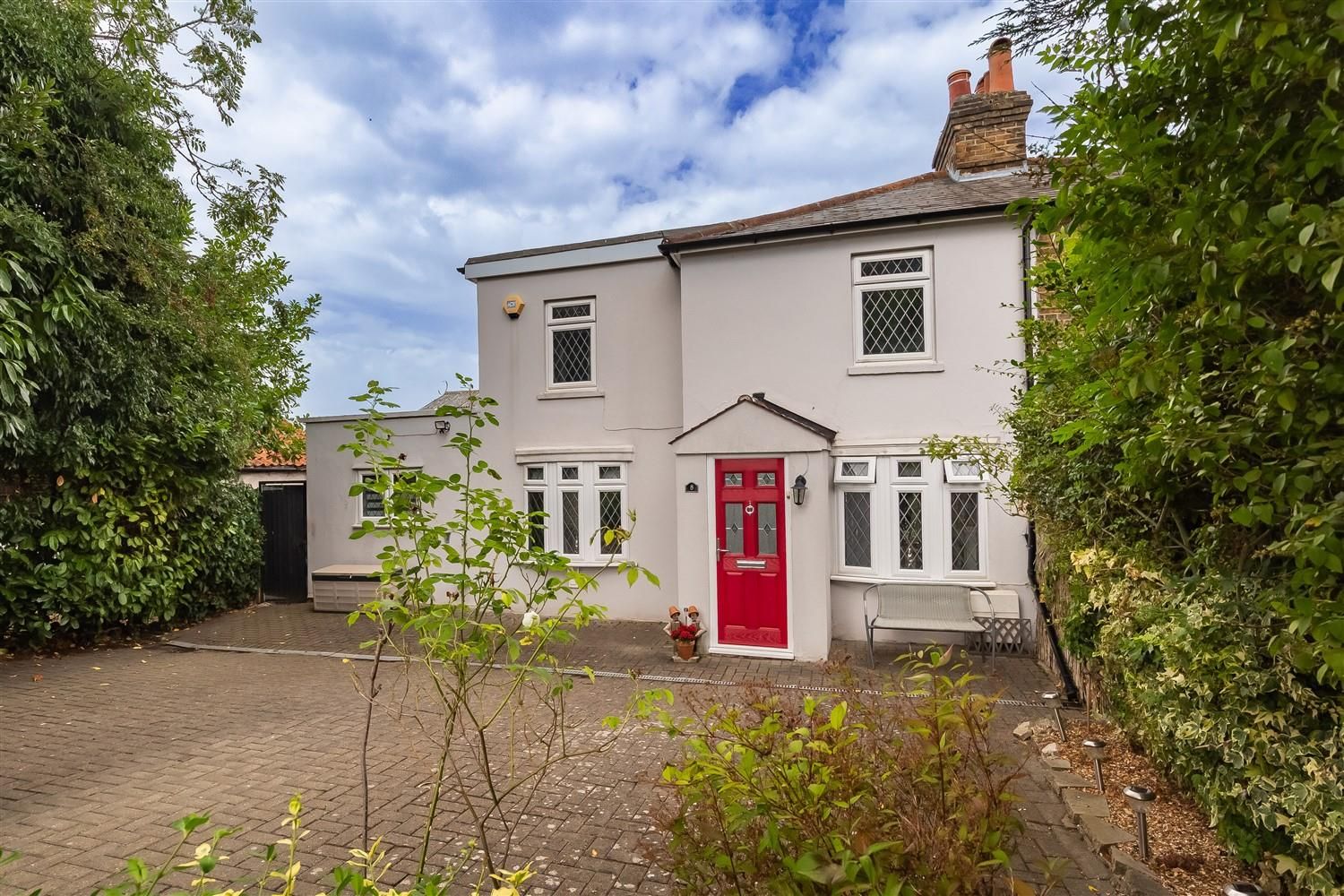 2 bed cottage for sale in Shaftesbury Road, Epping CM16 Zoopla