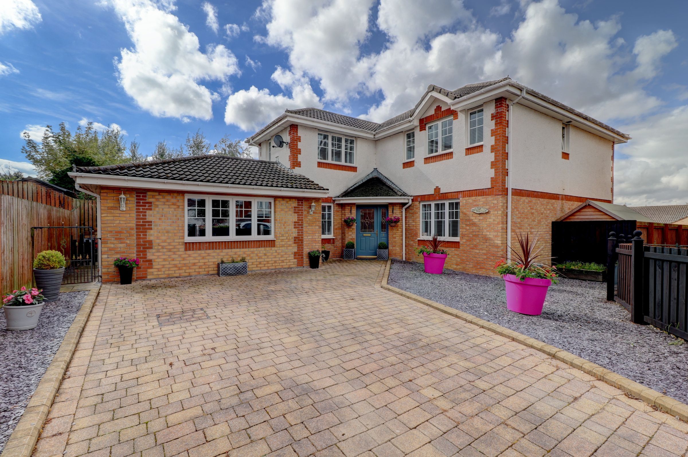 5 bed detached house for sale in Moa Court, Kirkmuirhill, Lanark ML11