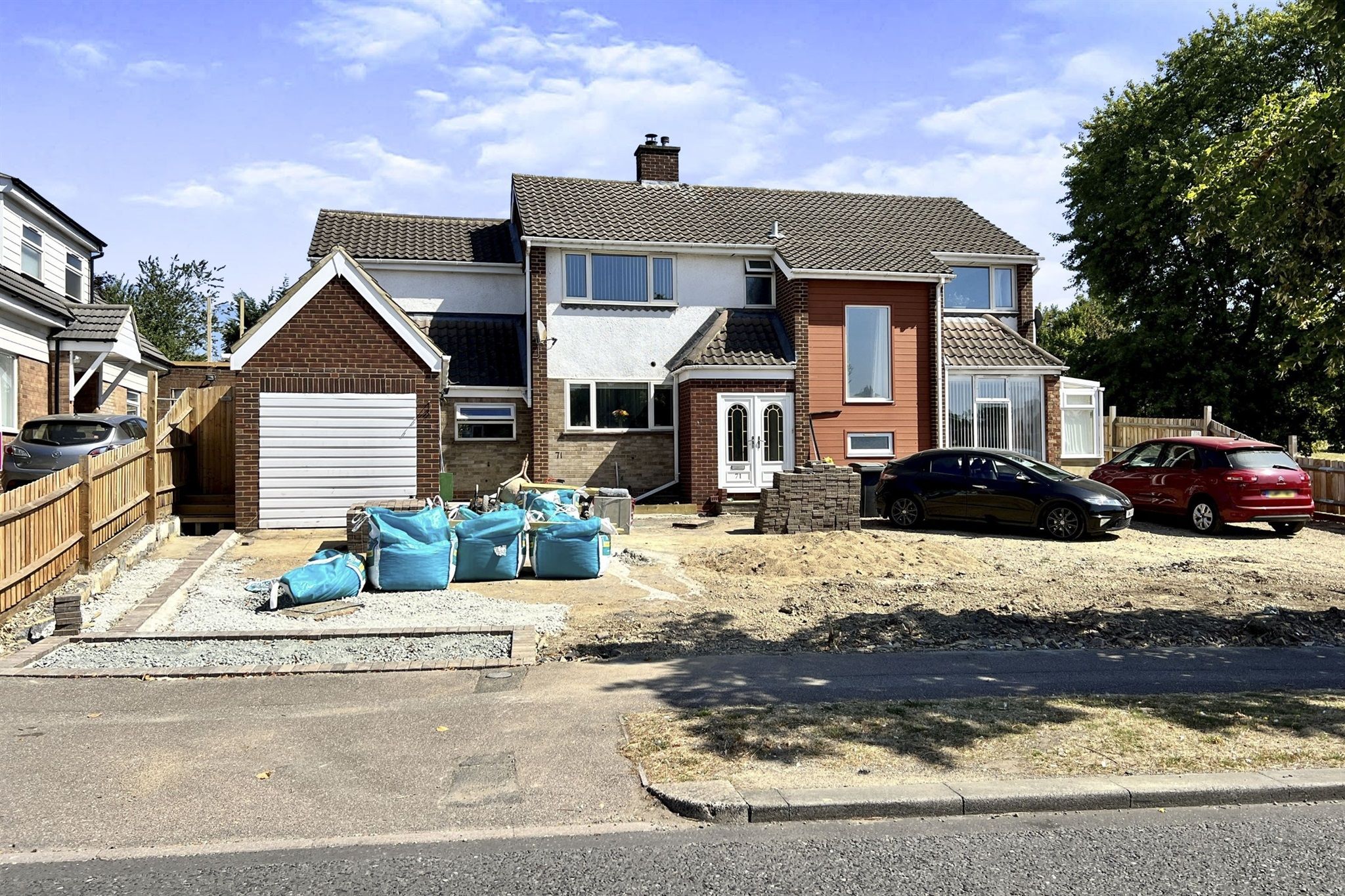 4 bed detached house for sale in Brickhill Drive, Bedford MK41 Zoopla