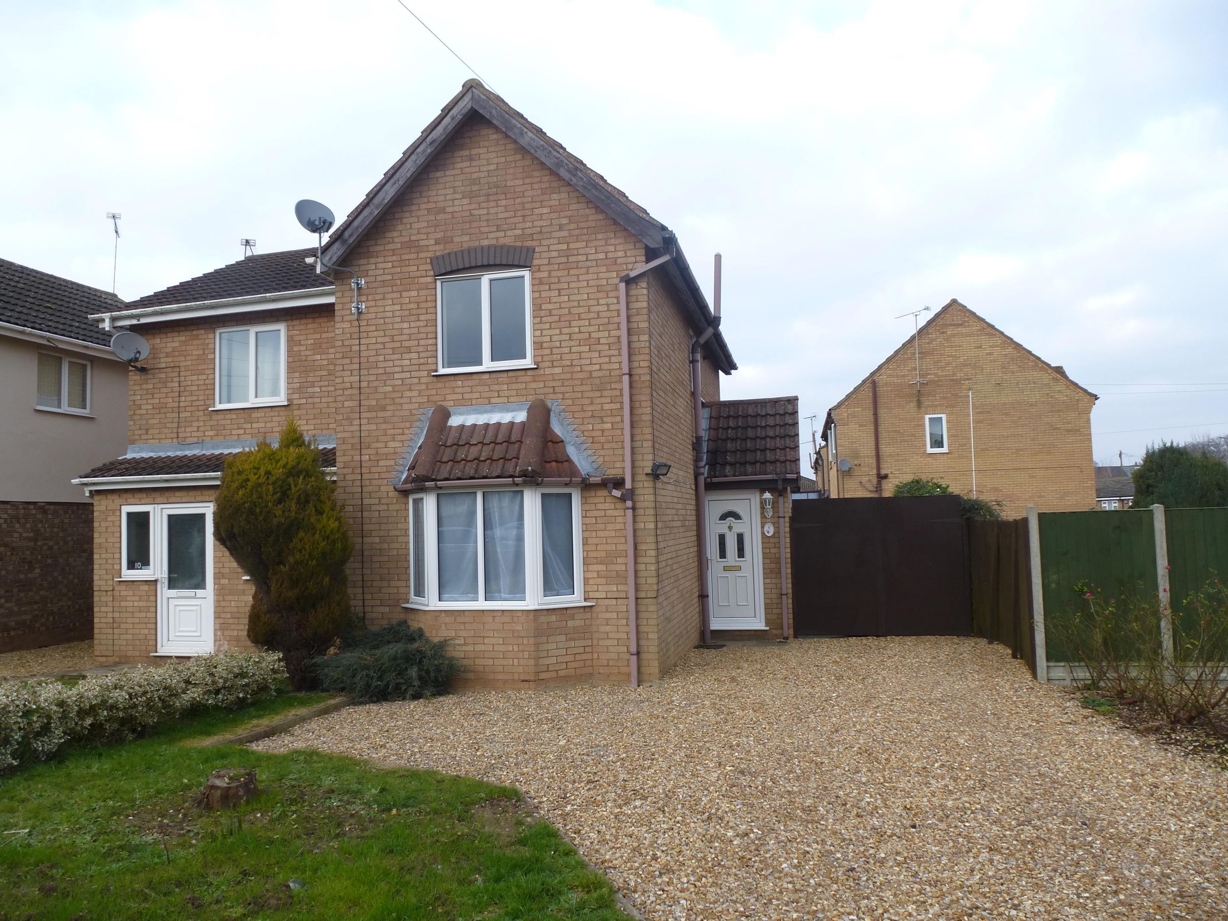 2 bed semidetached house to rent in Angell Lane, Holbeach, Spalding