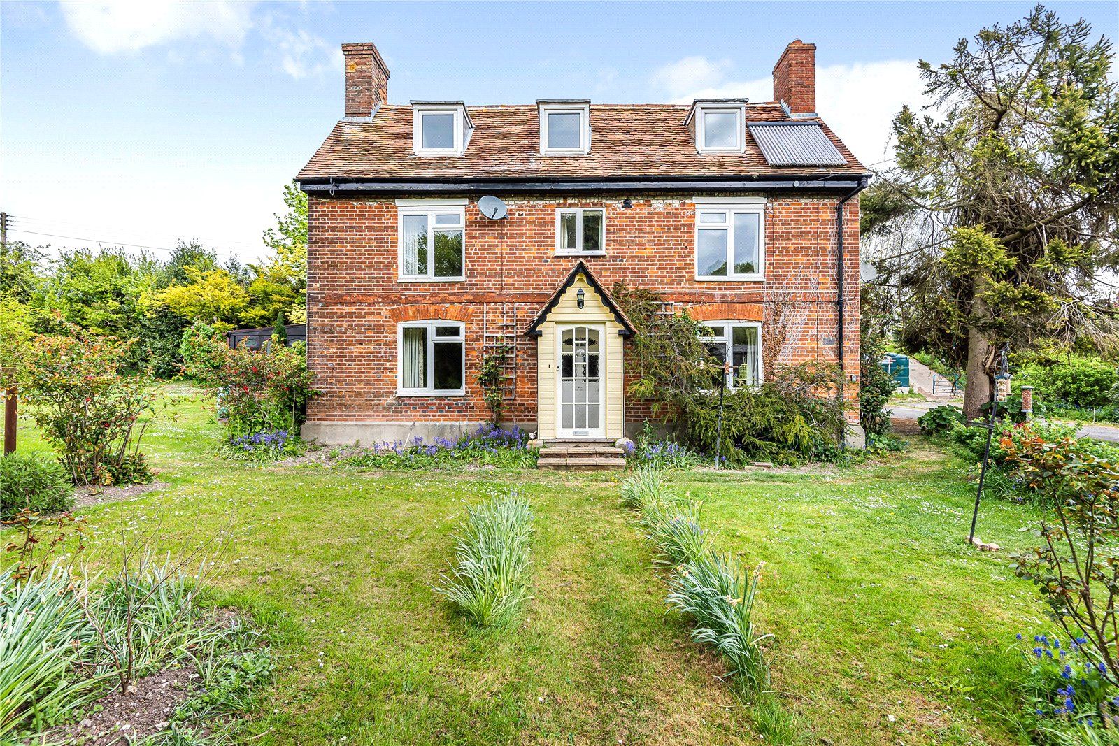 3 bed detached house for sale in Shacklands Road, Shoreham, Sevenoaks