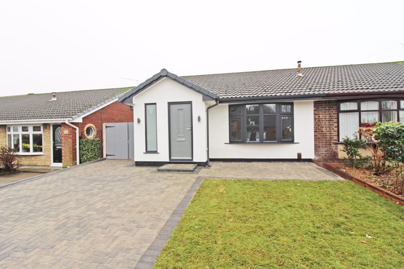 2 bed semidetached bungalow for sale in Fulbeck Avenue, Hawkley Hall