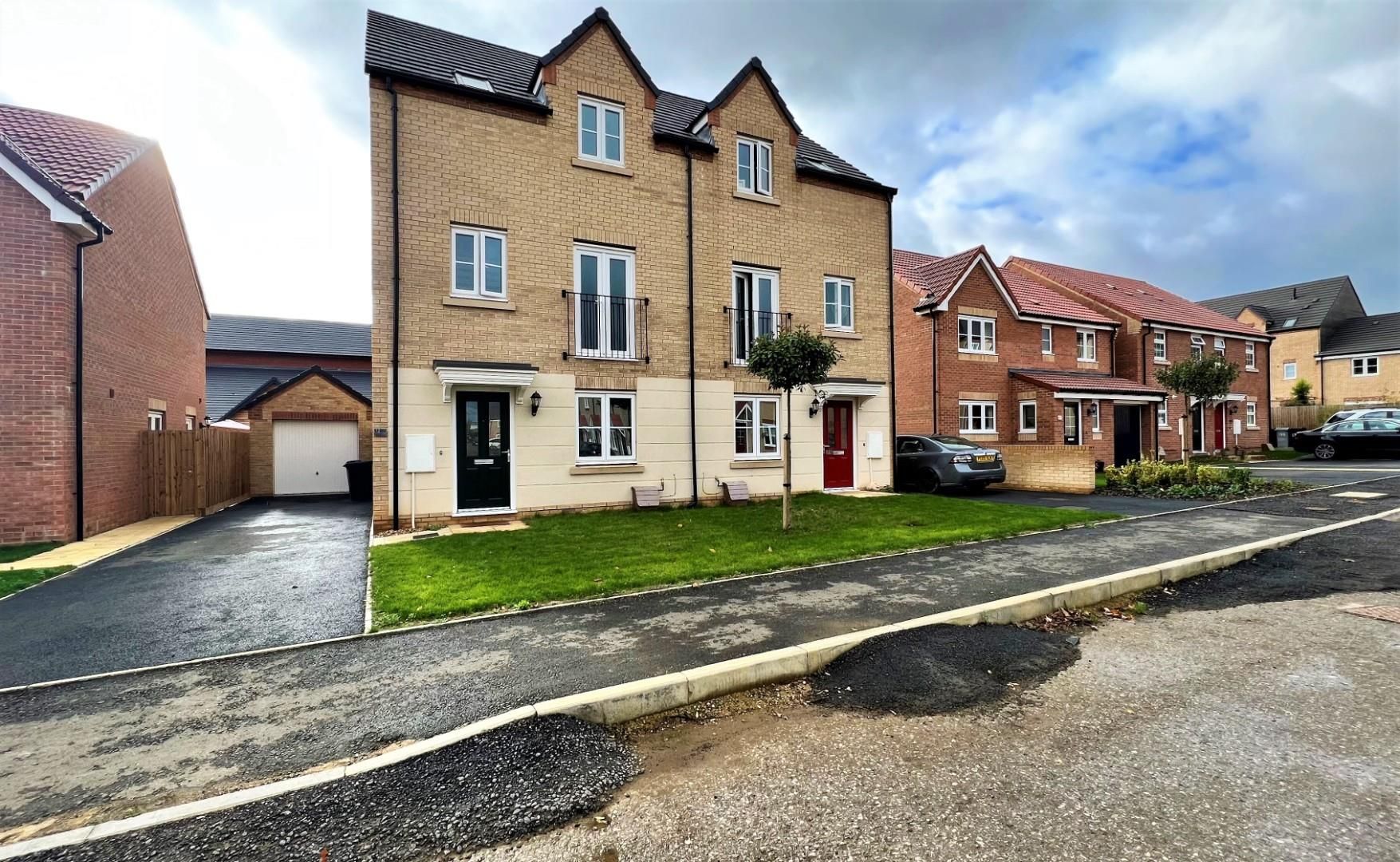 4 bed semidetached house for sale in Tollesbury Avenue, Barleythorpe