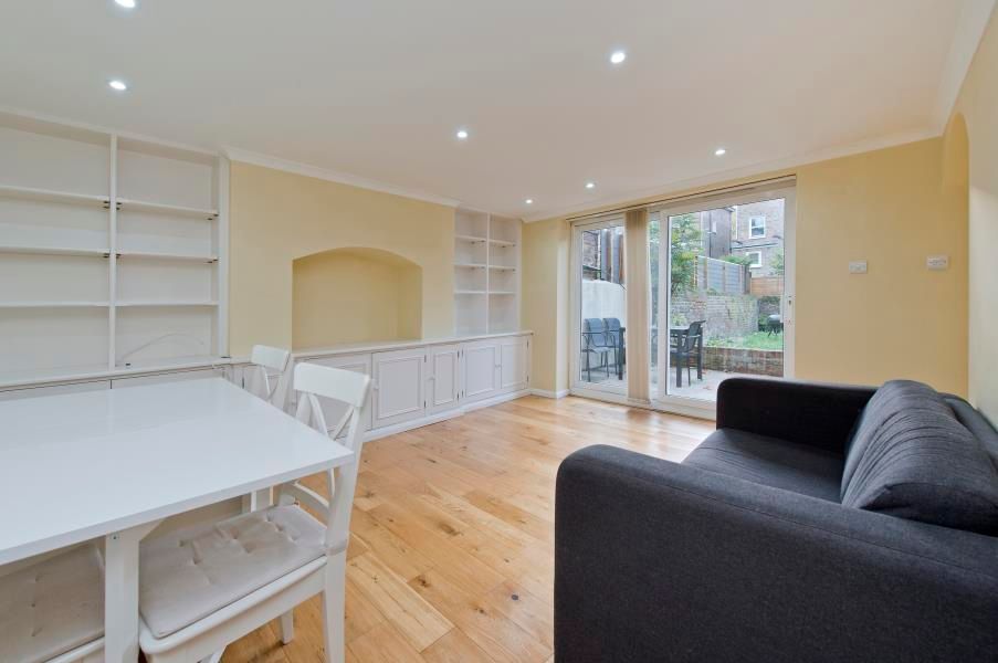2 bed property to rent in Windsor Road, Ealing, London W5 Zoopla