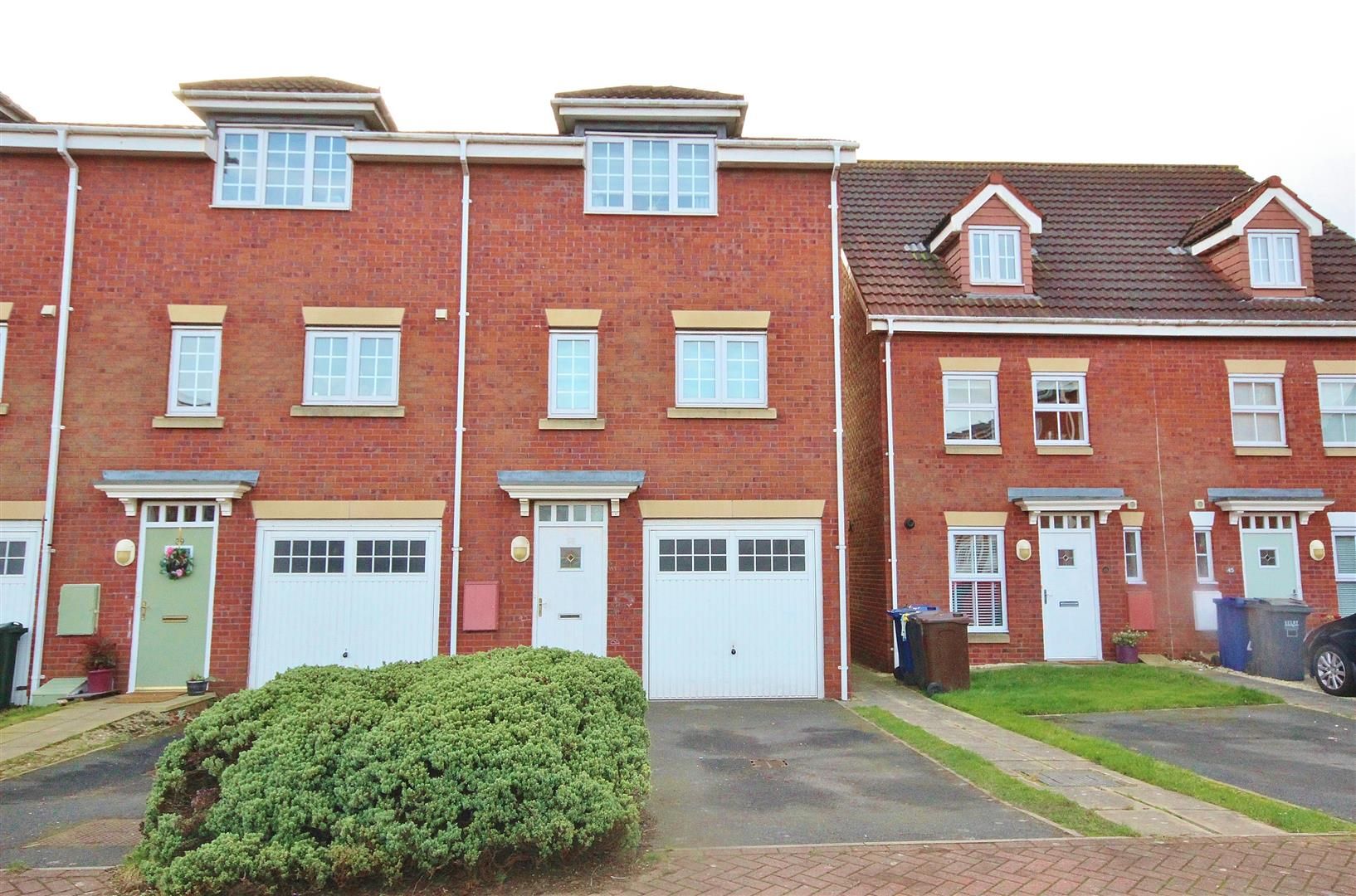 3 bed town house for sale in The Haven, Selby YO8 Zoopla