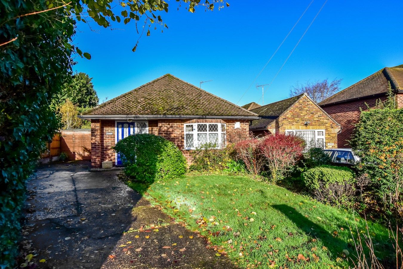 2 bed detached bungalow for sale in Hampden Road, Chalfont St Peter