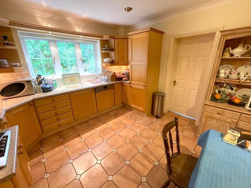 5 bed detached house for sale in Heneage Drive, West Cross, Swansea SA3