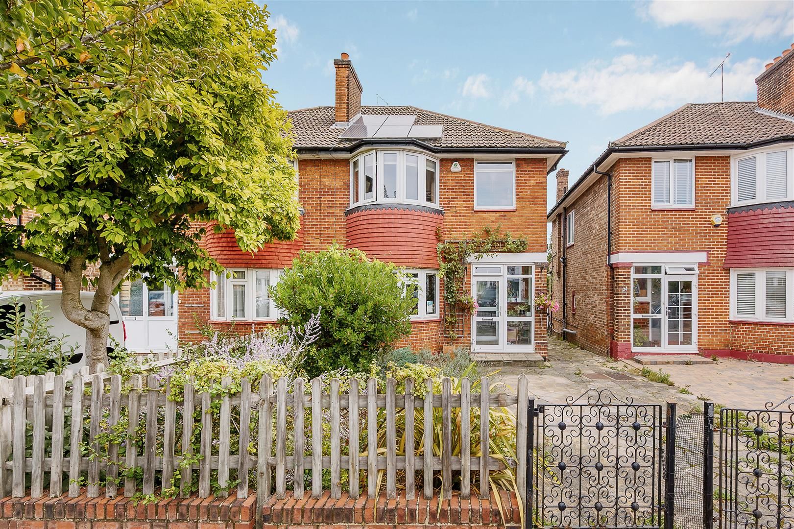 3 bed property for sale in St. Dunstans Avenue, London W3 Zoopla