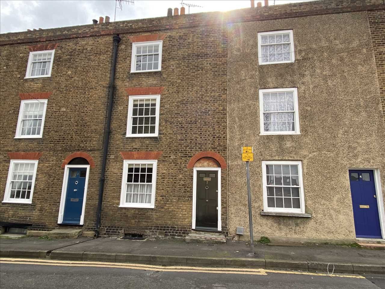 3 bed terraced house for sale in East Terrace, Gravesend DA12 Zoopla