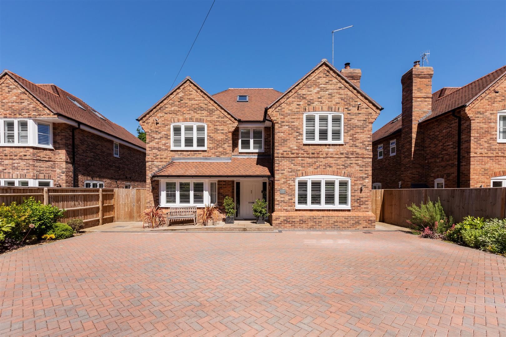 6 bed detached house for sale in Baskerville Lane, Shiplake, HenleyOn