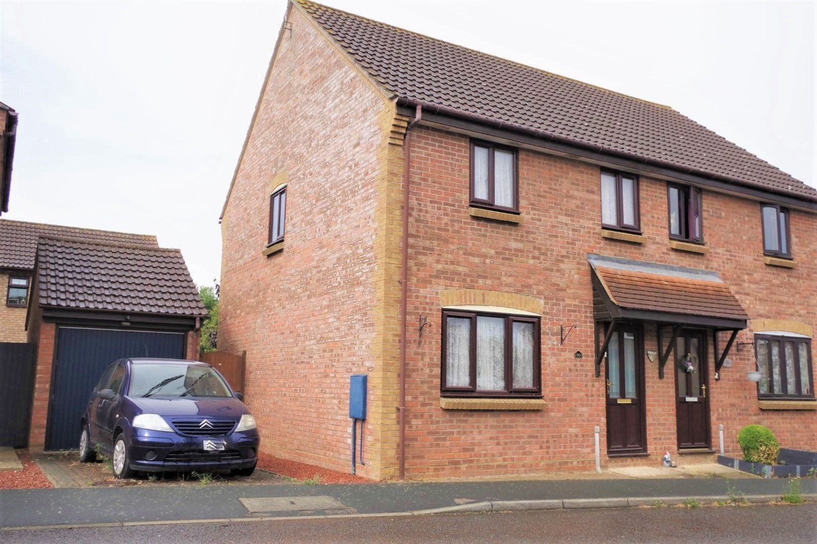 3 bed semidetached house for sale in Spencer Way, Stowmarket IP14 Zoopla