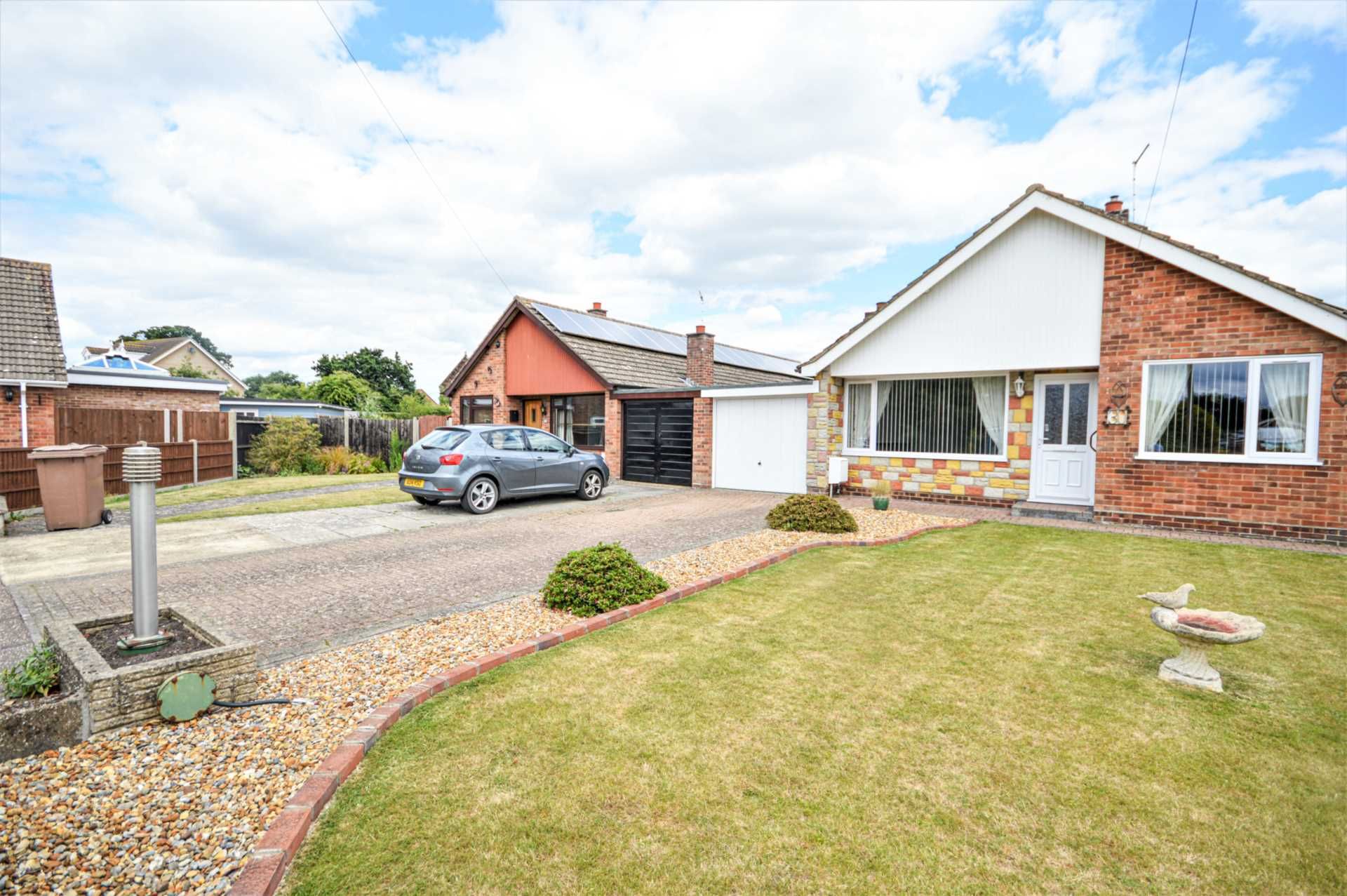 3 bed detached bungalow for sale in Briar Close, Lingwood NR13 Zoopla