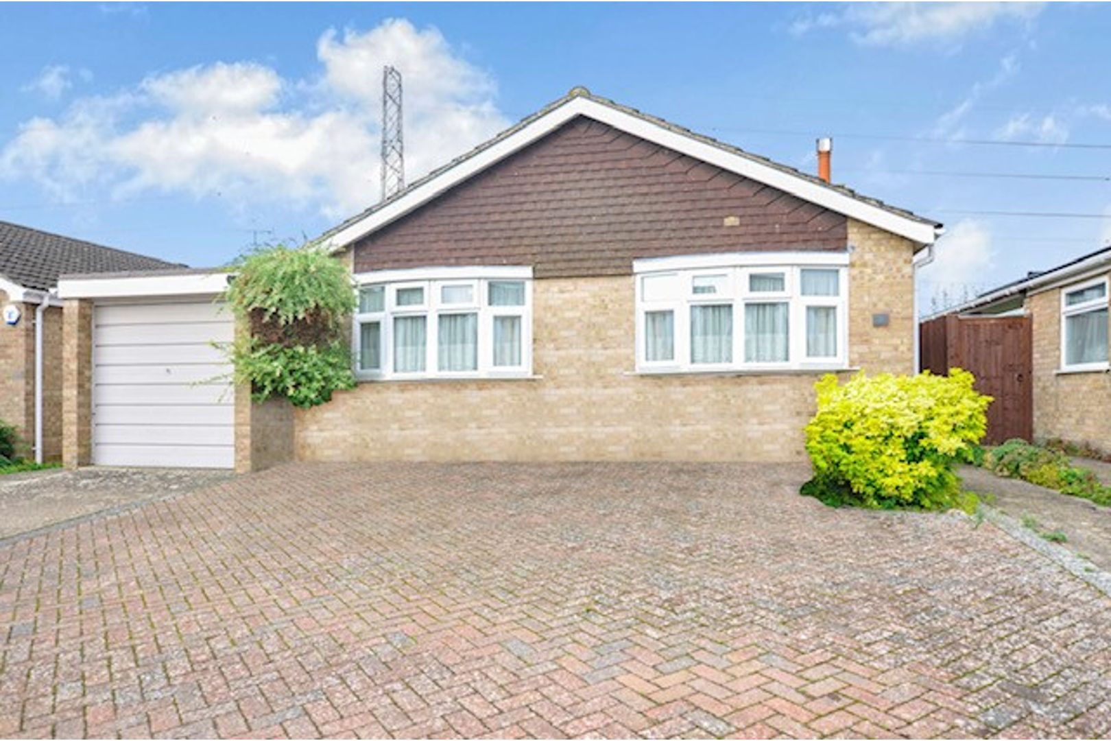 3 bed detached bungalow for sale in Langlands, Lavendon, Olney MK46