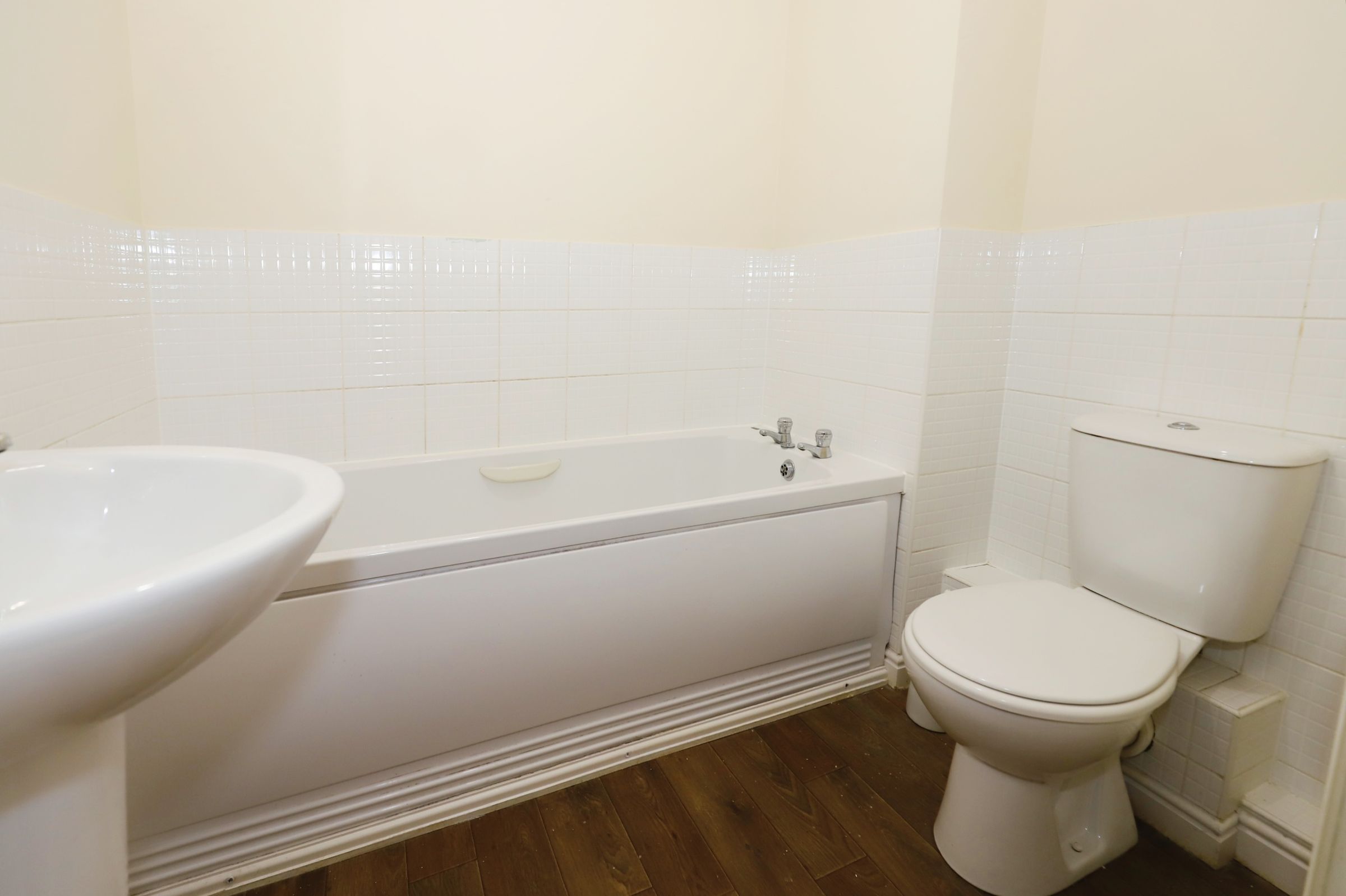 2 bed flat for sale in Dunoon Drive, Wolverhampton WV4 Zoopla