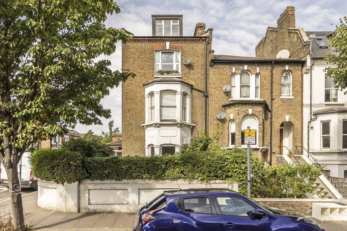 3 bed property for sale in Barry Road, London SE22 Zoopla