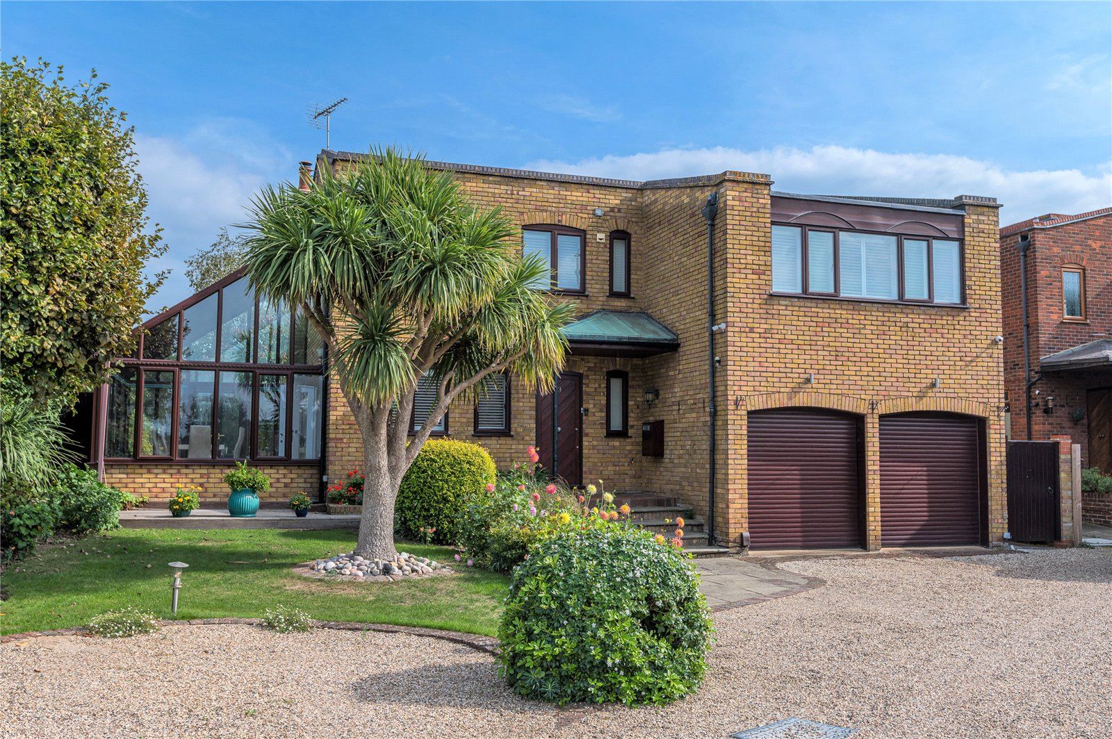 4 bed detached house for sale in Moat End, Thorpe Bay, Essex SS1 Zoopla