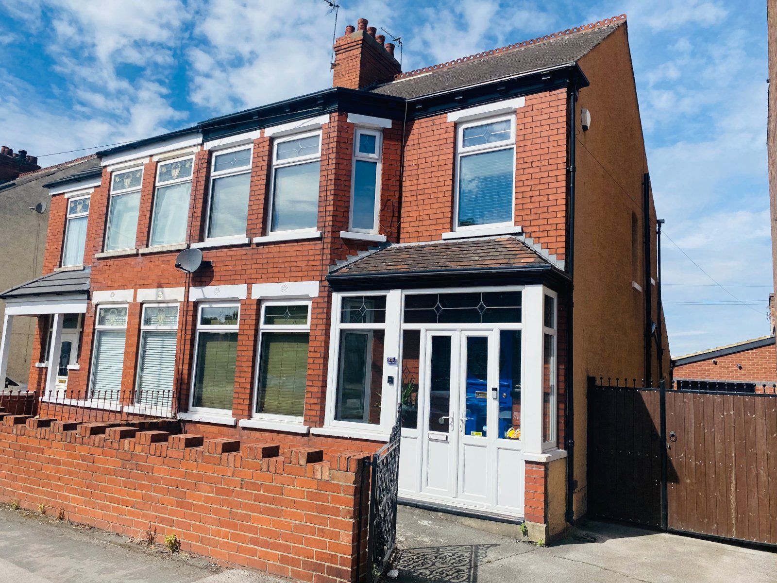 3 bed semidetached house for sale in Holderness Road, Hull, East