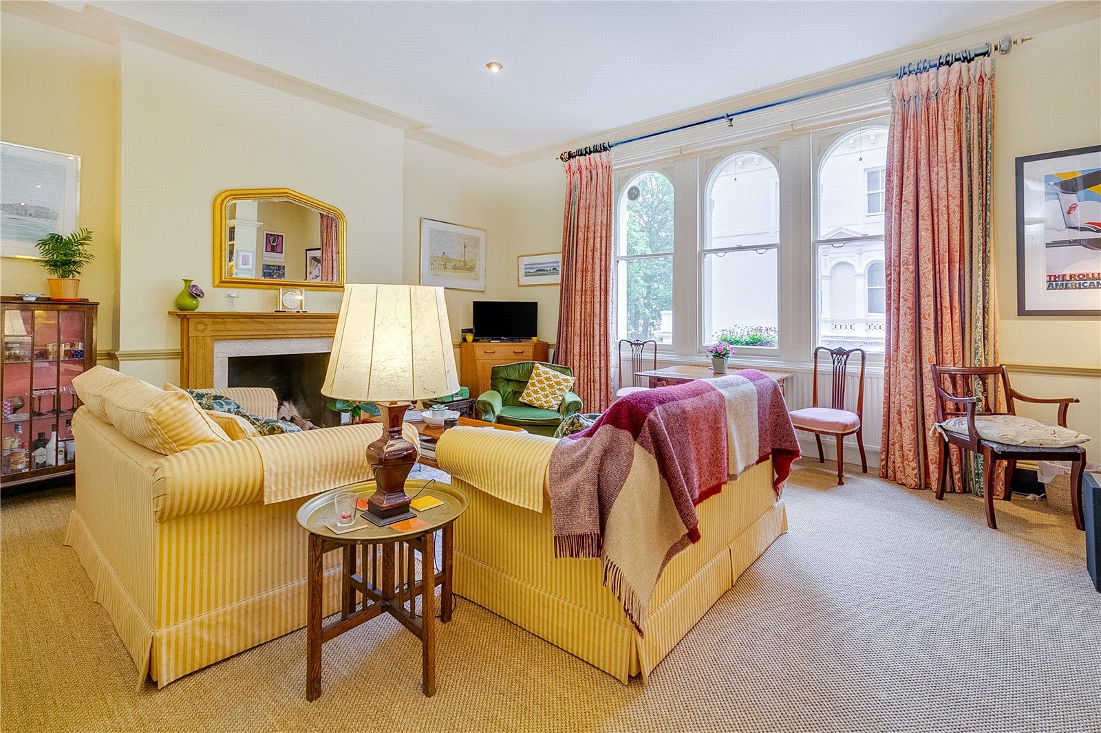 1 bed flat for sale in Kensington Gardens Square, Bayswater, London W2