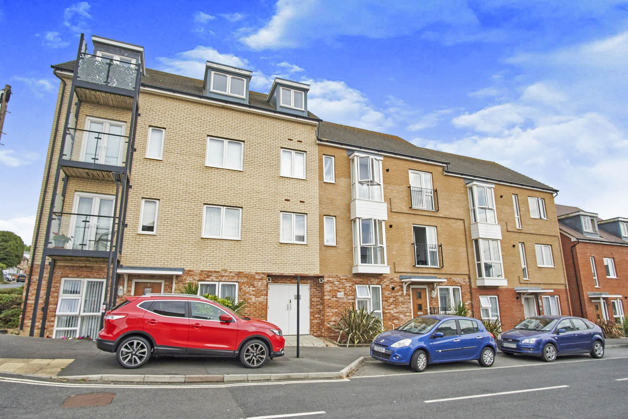1 bed flat for sale in Harbour Court, 2 Old Road, East Cowes, Isle Of Wight PO32 Zoopla