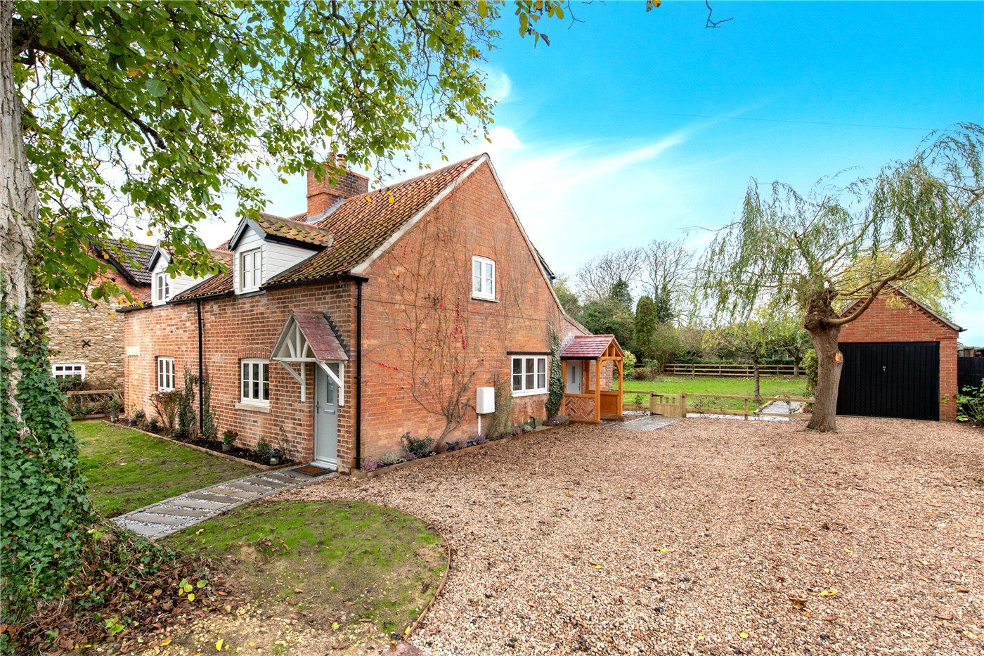 4 bed detached house for sale in Church Lane, KirkbyLaThorpe