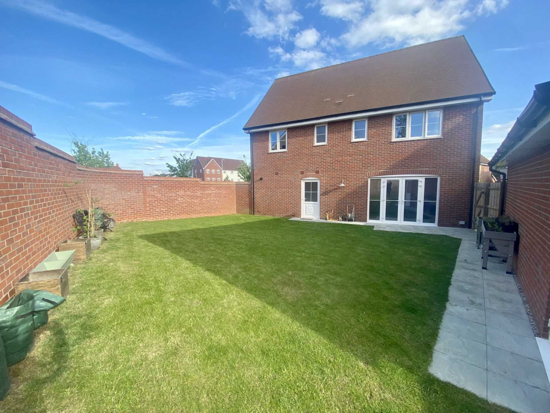 4 Bed Detached House For Sale In Running Well Wickford Ss11 Zoopla