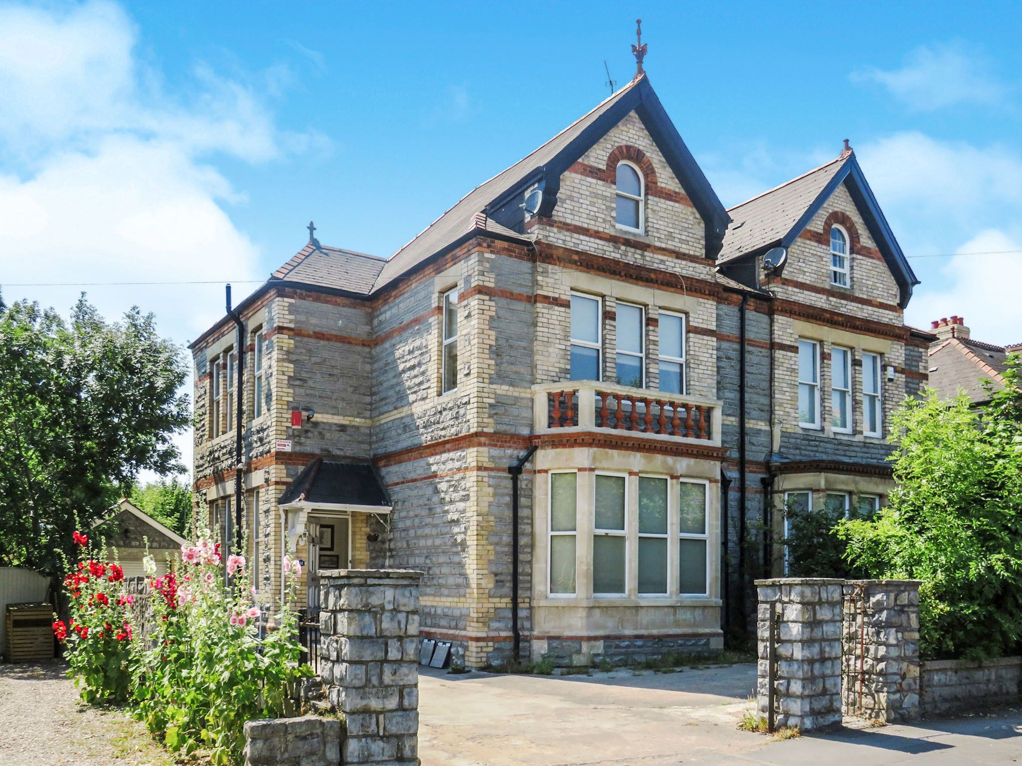 3 bed detached house for sale in Hickman Road, Penarth CF64 Zoopla