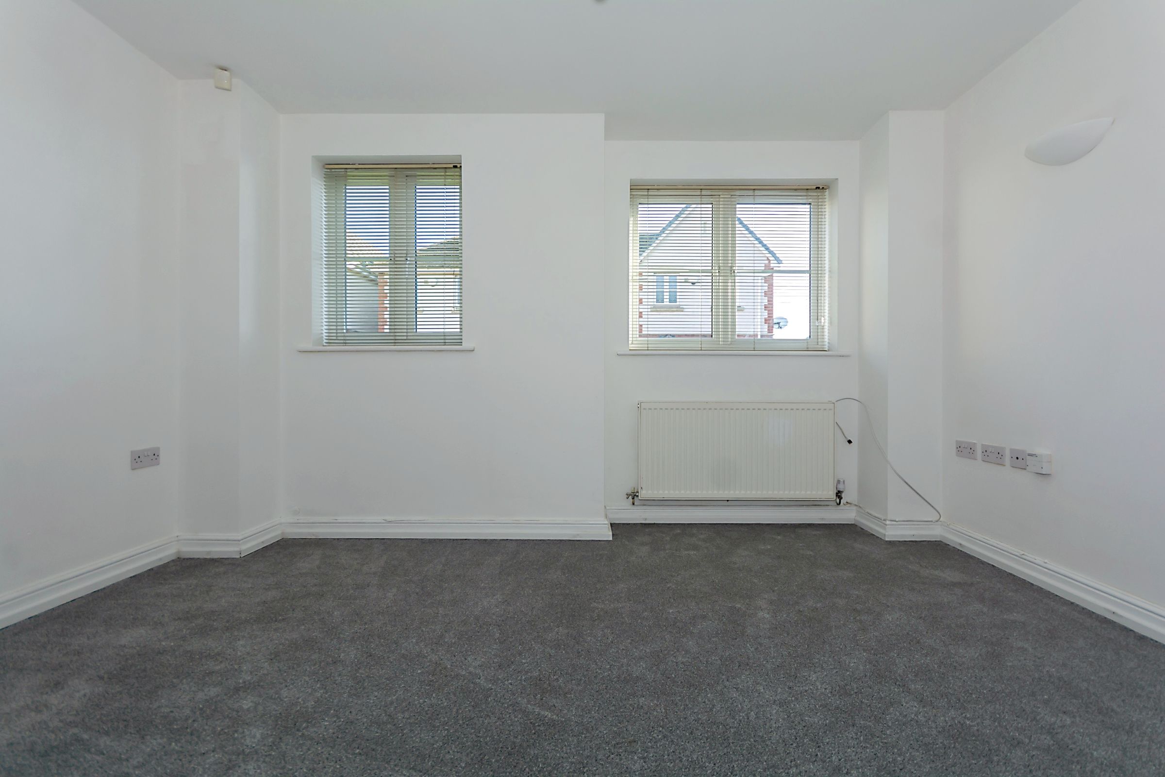 2 bed end terrace house for sale in Scott Road, Solihull, West Midlands