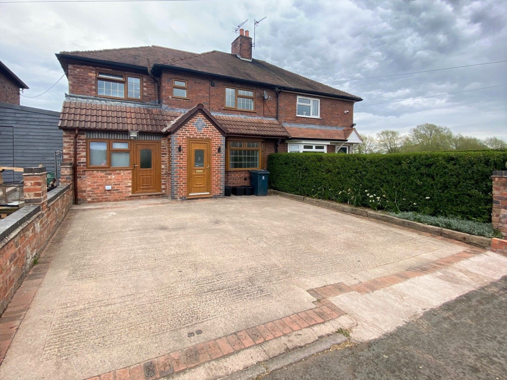 4 bed semidetached house to rent in Brookfields, Longford Turning