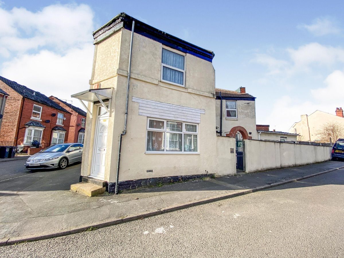 2 bed terraced house for sale in Waverley Street, Dudley DY2 Zoopla