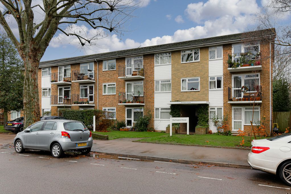 1 bed flat for sale in Lovelace Gardens, Surbiton KT6 Zoopla