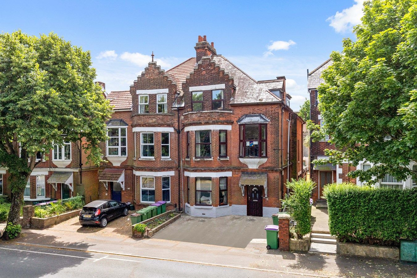 6 bed semidetached house for sale in Cheriton Road, Folkestone CT19