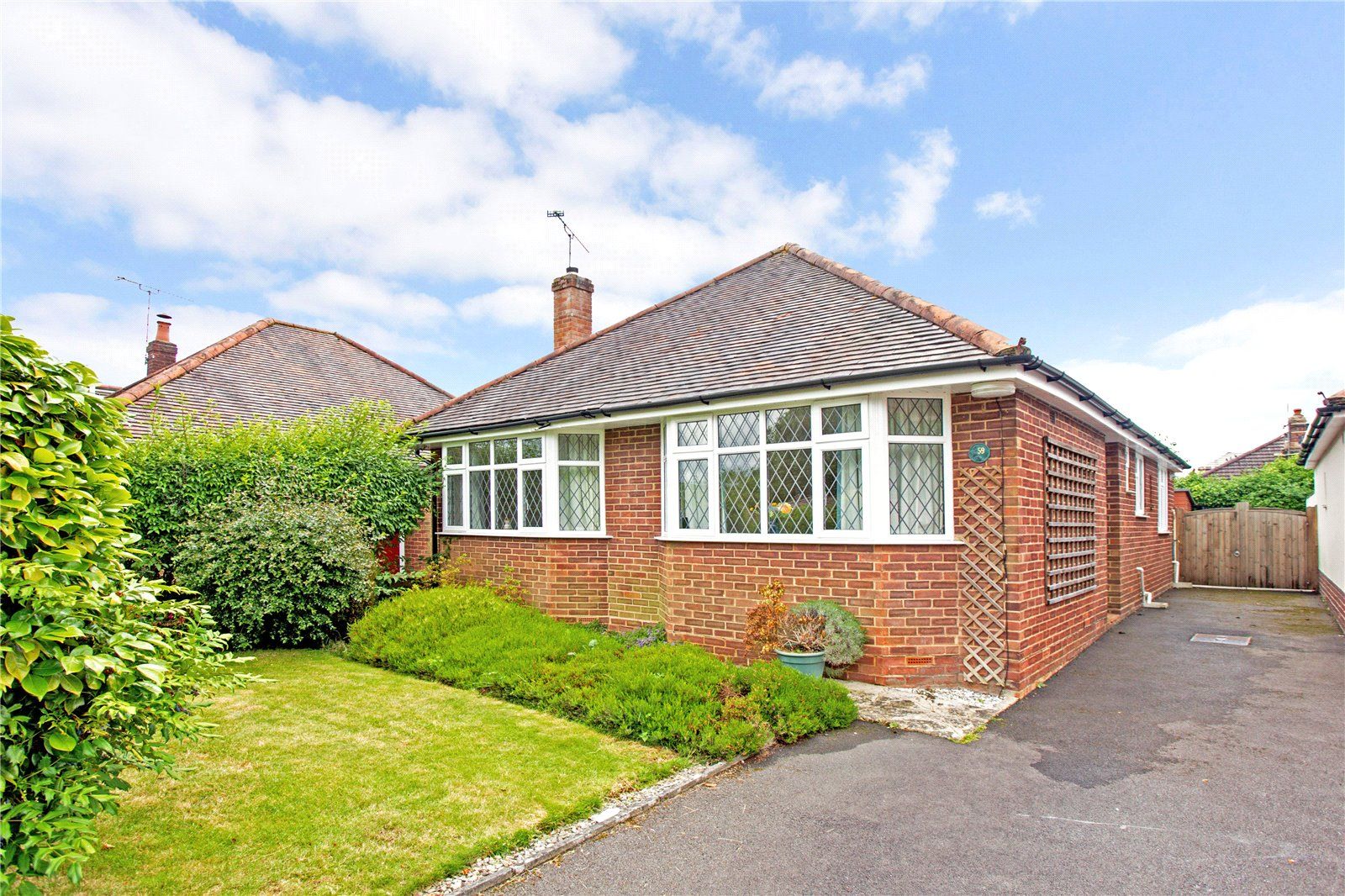 2 bed bungalow for sale in Kinross Road, Totton, Southampton, Hampshire