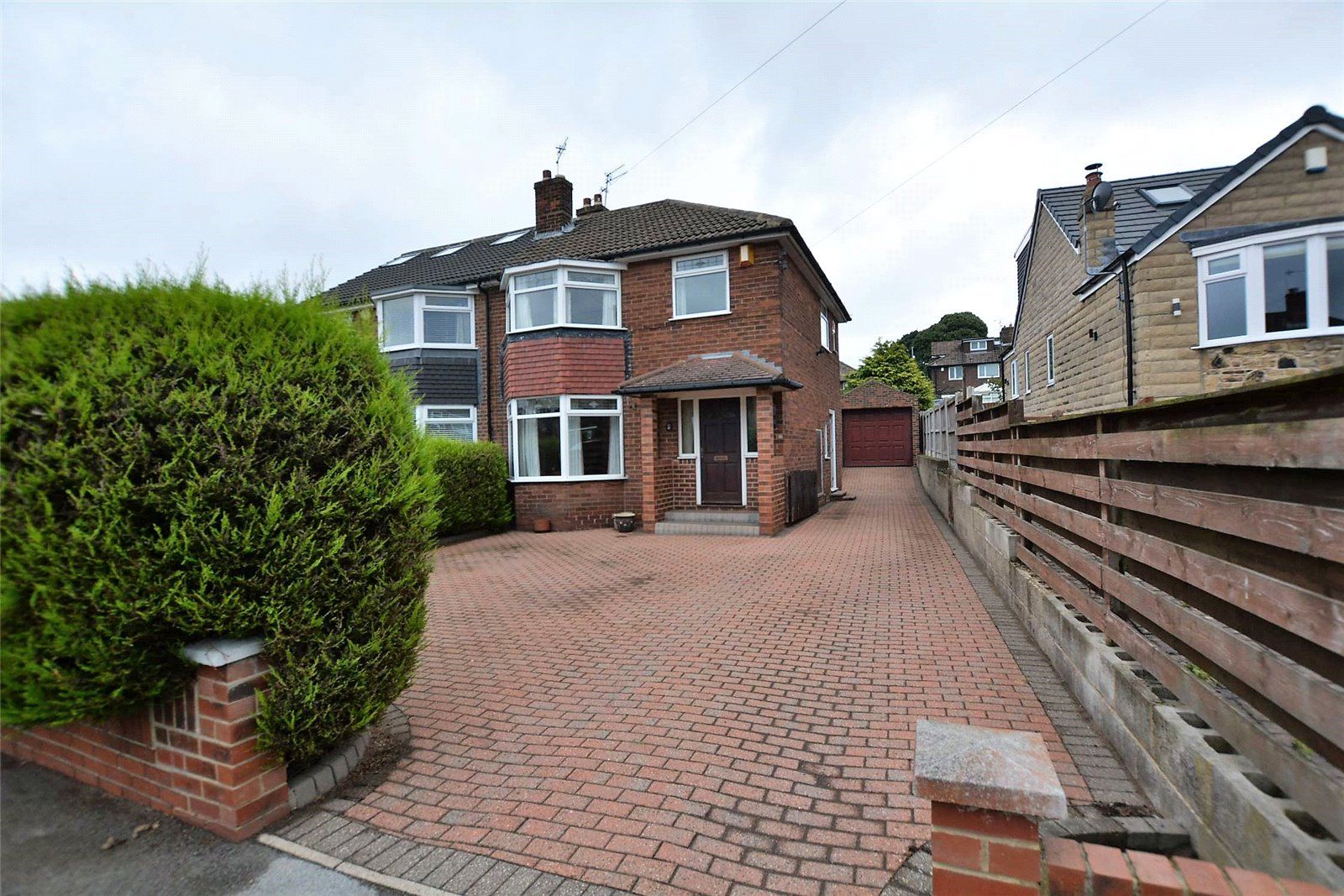 3 bed semidetached house for sale in Tinshill Drive, Cookridge, Leeds