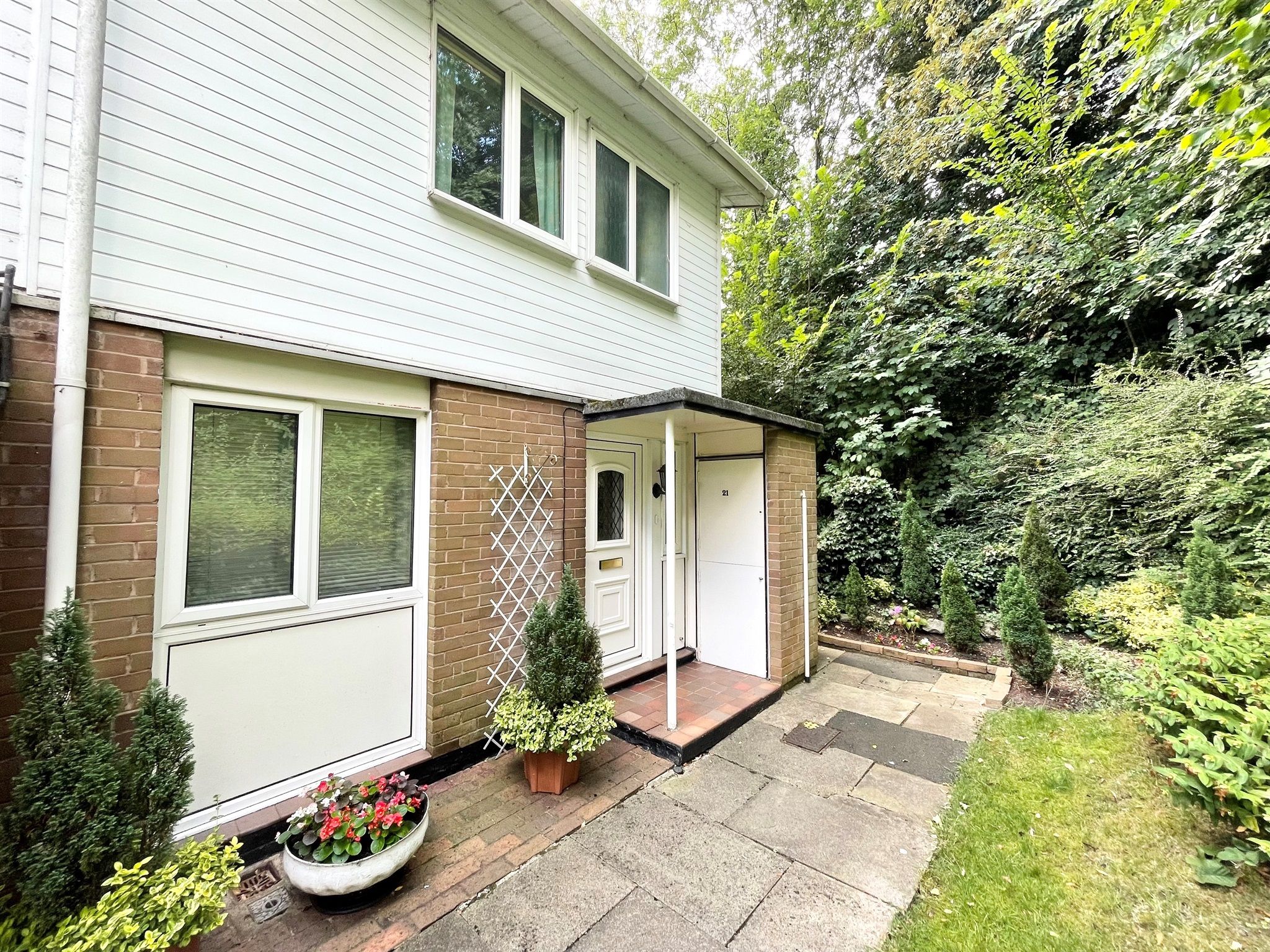 3 bed end terrace house for sale in Belbroughton Close, Redditch B98