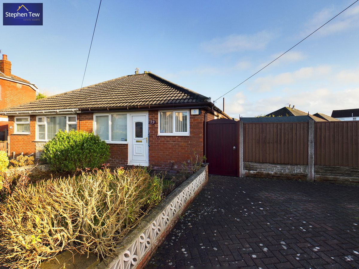 2 bed semidetached bungalow for sale in Lowesway, Blackpool FY4 Zoopla