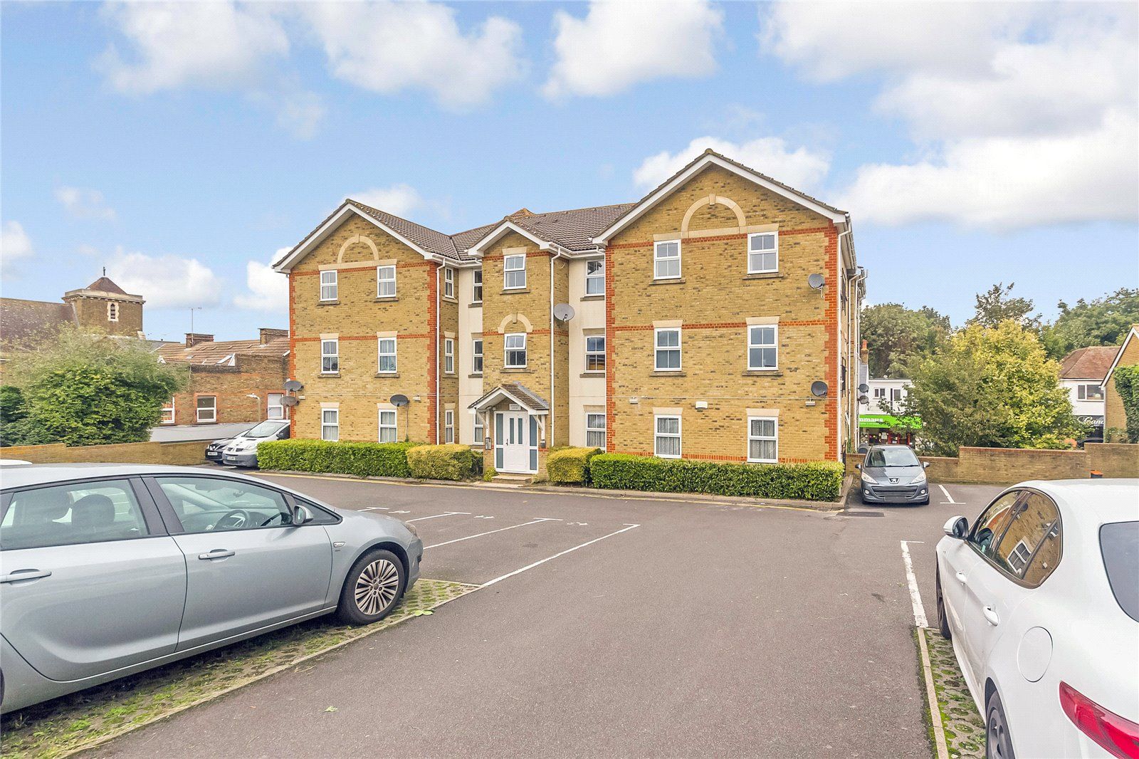2 bed flat to rent in 9 Wingate Court, Anselm Close, Sittingbourne