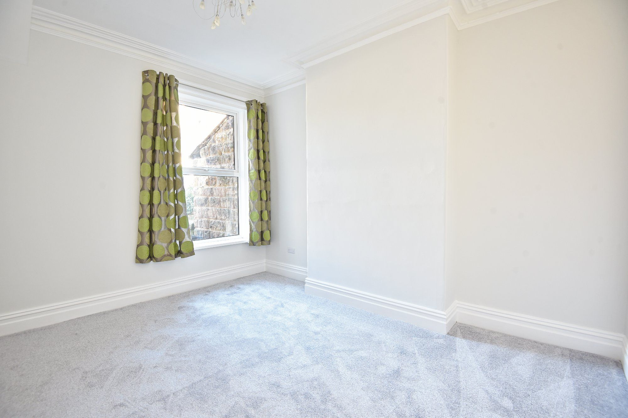 3 bed flat for sale in Hyde Park Road, Harrogate HG1 Zoopla