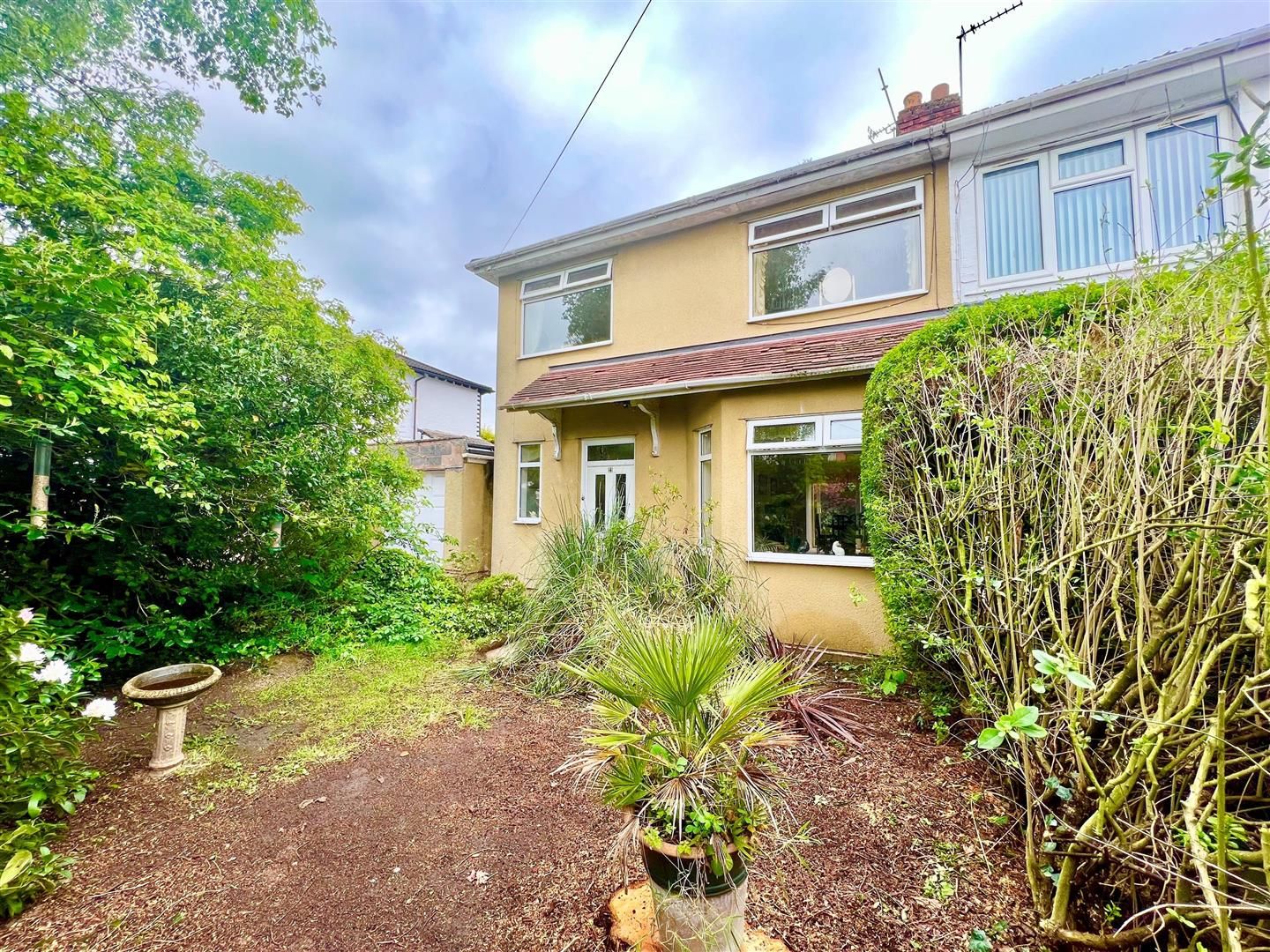 3 bed semidetached house for sale in Rossmore Gardens, Little Sutton