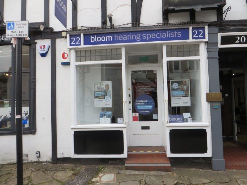 Retail premises to let in 22 High Street, Pinner, Greater London HA5