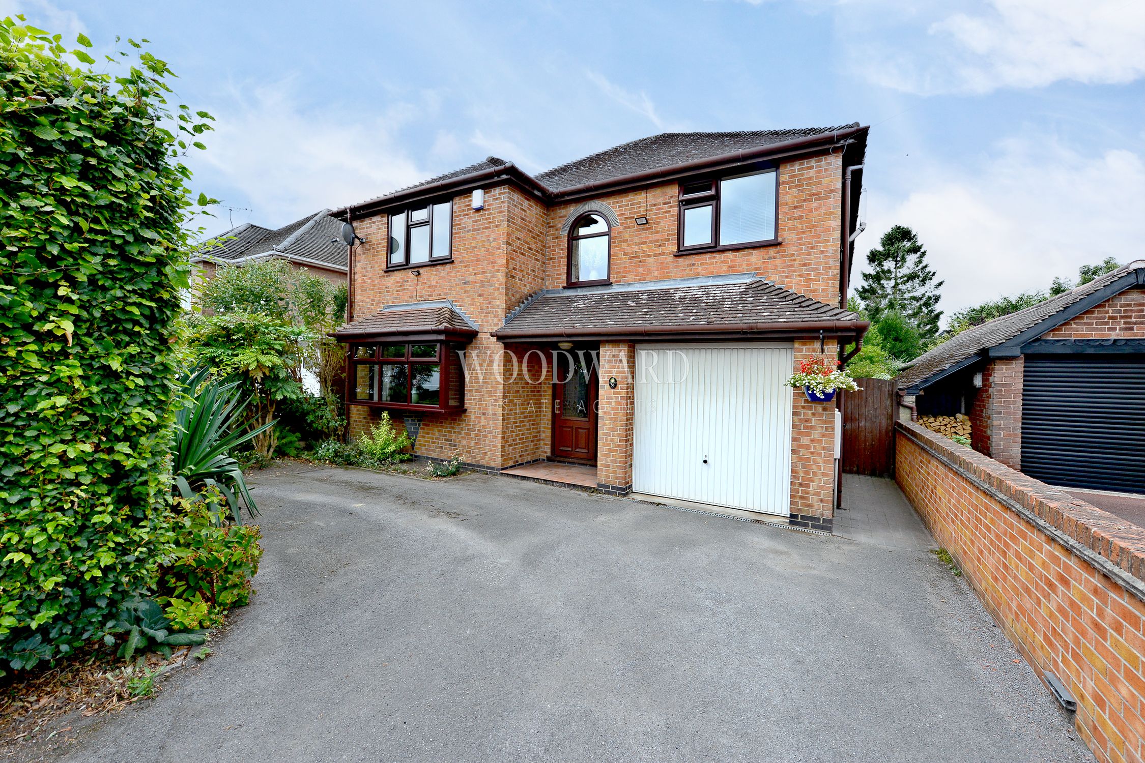 4 bed detached house for sale in Lyncroft Avenue, Ripley DE5 Zoopla