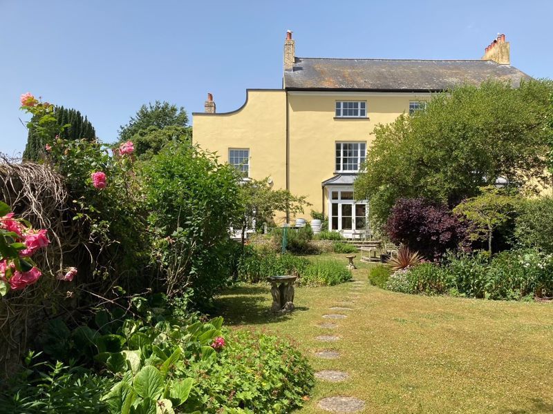 5 bed end terrace house for sale in Fore Street, Chudleigh, Newton